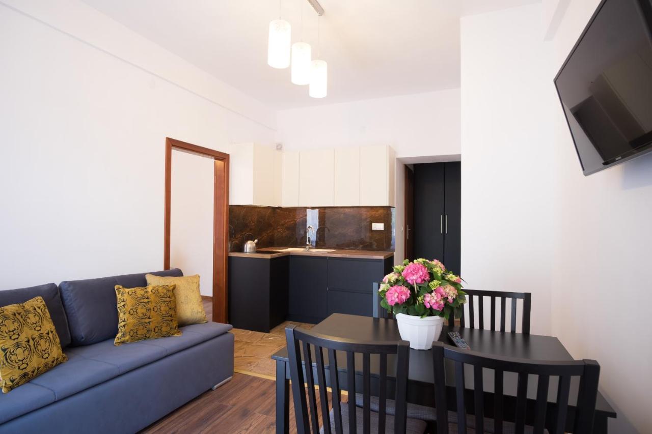 Prestige Apartamenty Krupowki 16 Закопане Экстерьер фото