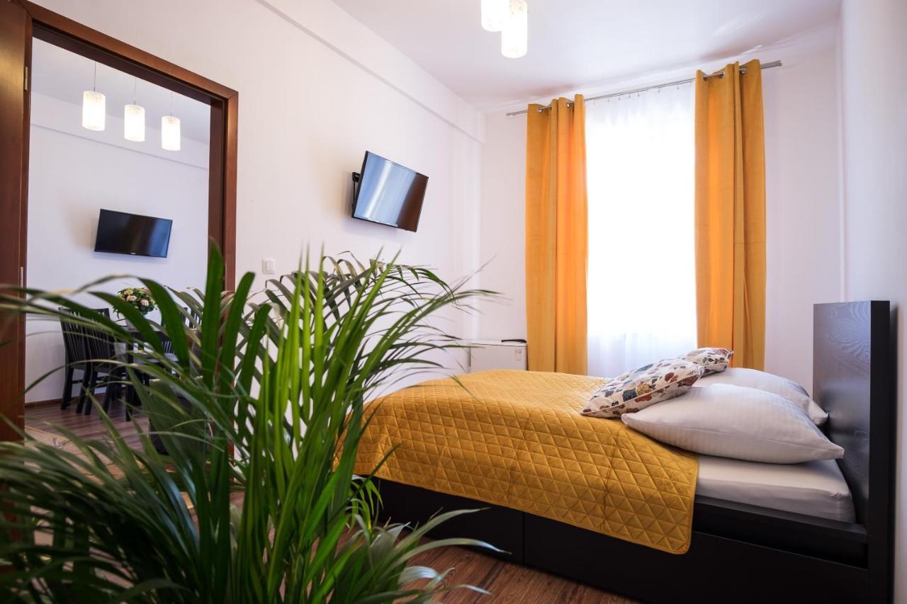 Prestige Apartamenty Krupowki 16 Закопане Экстерьер фото